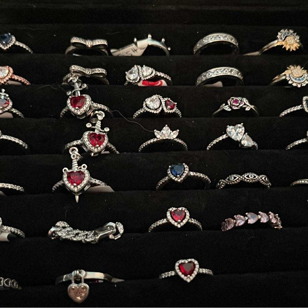 Elegant Silver and Red Heart Ring